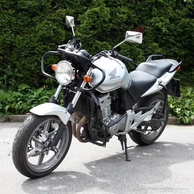 Honda CBF 500 in Silber